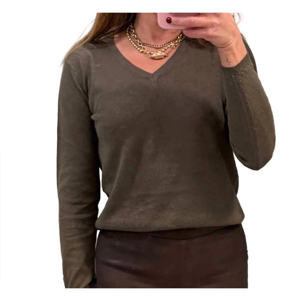 NEW COLORUSH wild horizon v neck sweater in urban moss